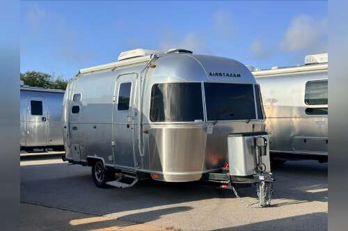 2021 Airstream CARAVEL 19CB in oklahoma city OK