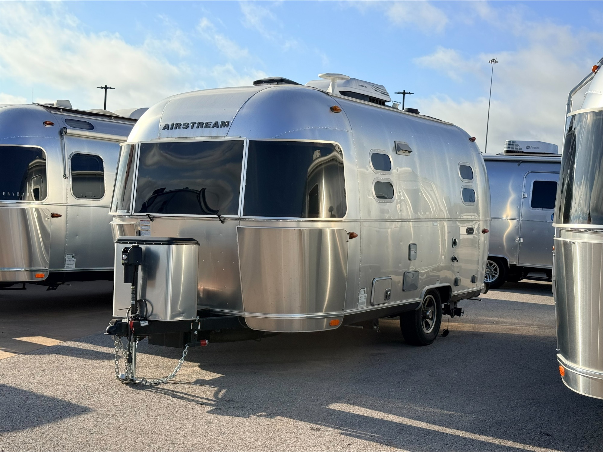 2021 Airstream CARAVEL 19CB in oklahoma city OK