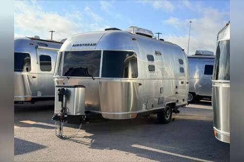 2021 Airstream CARAVEL 19CB in oklahoma city OK
