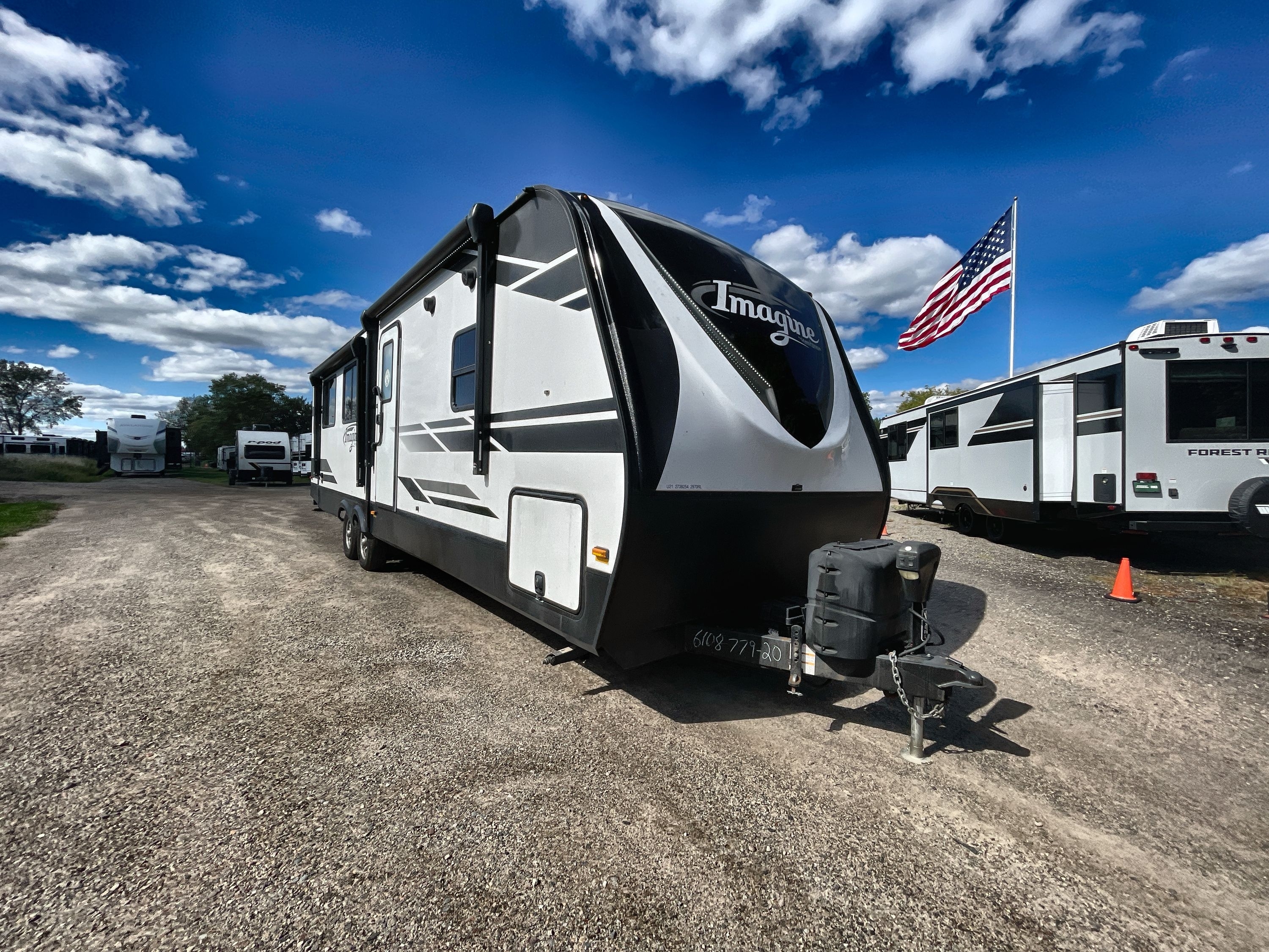 2021 Grand Design IMAGINE 2970RL in hugo MN