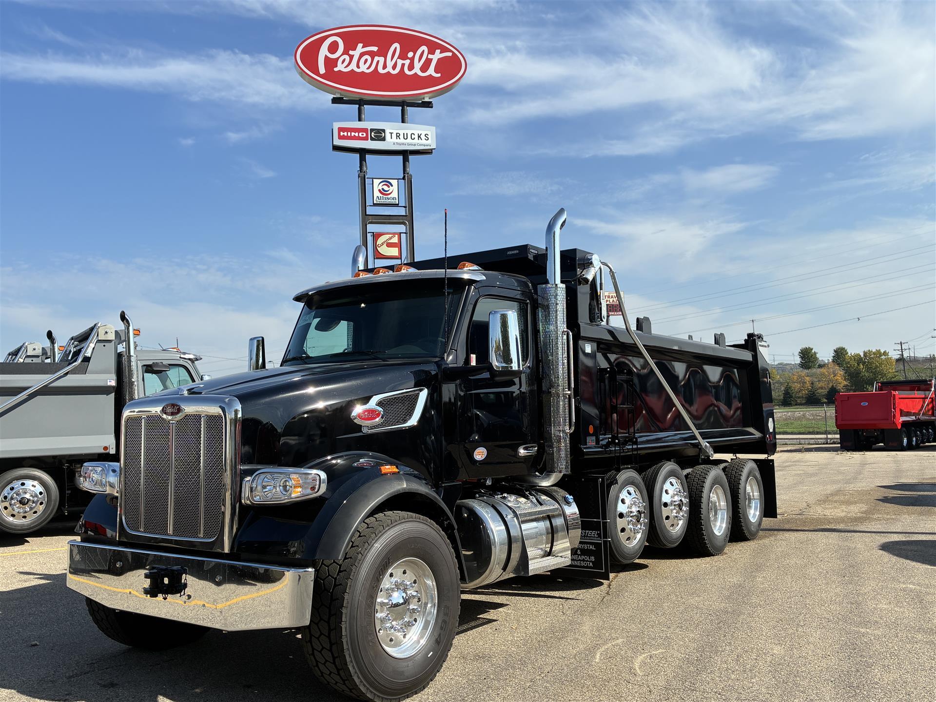 2027 PETERBILT 567 in South Saint Paul, MN