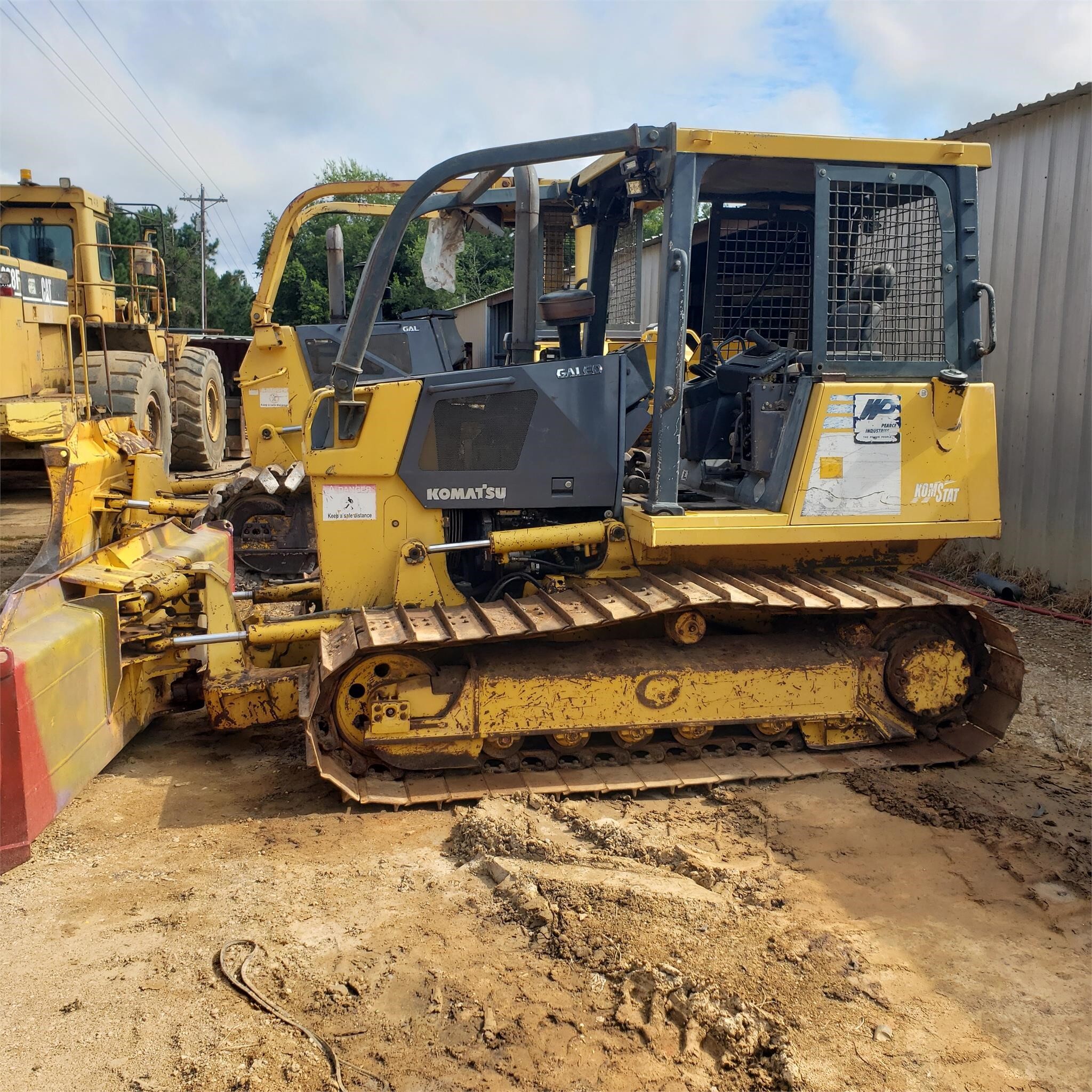 KOMATSU D37PX-21 in Hughes Springs, TX