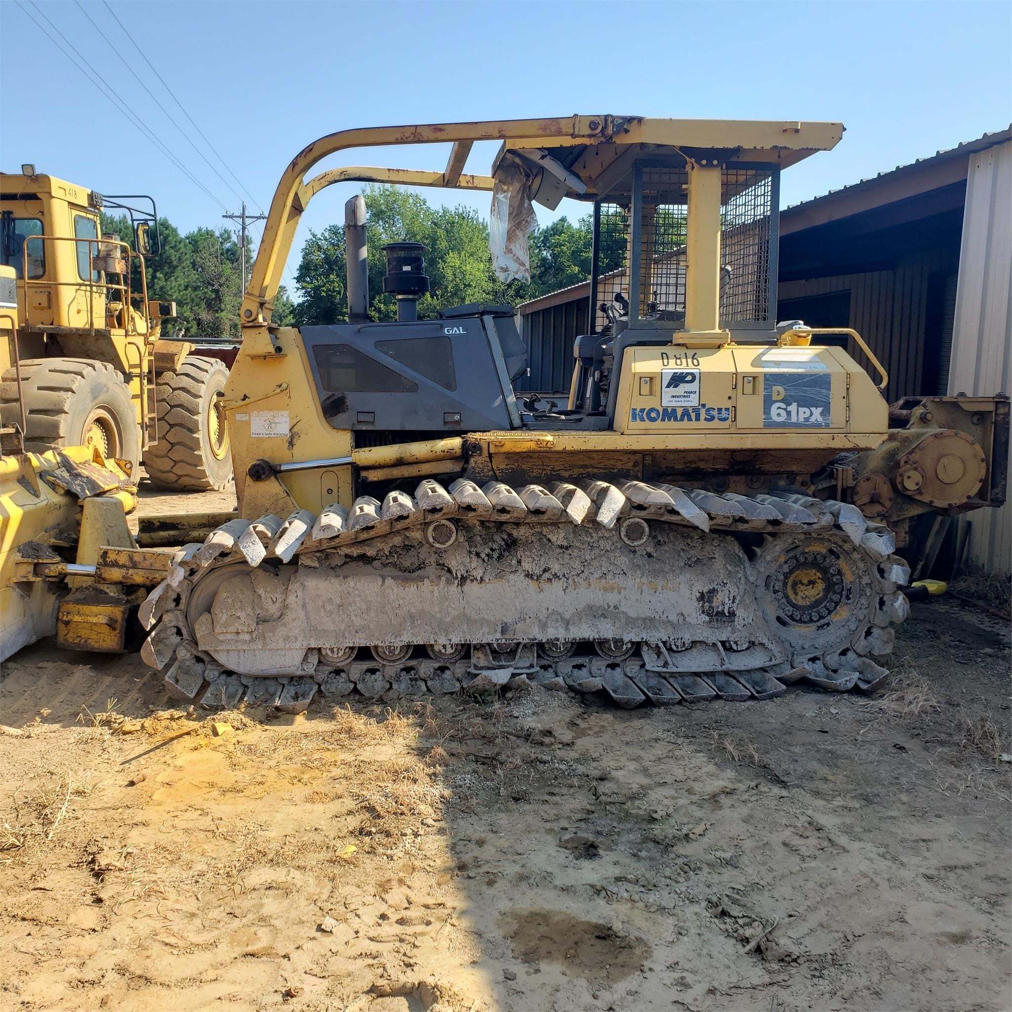 KOMATSU D61PX-15 in Hughes Springs, TX
