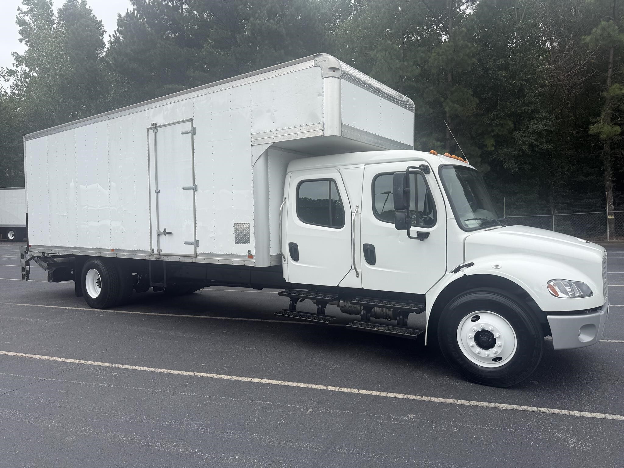2023 FREIGHTLINER BUSINESS CLASS M2 106 in Roswell, GA