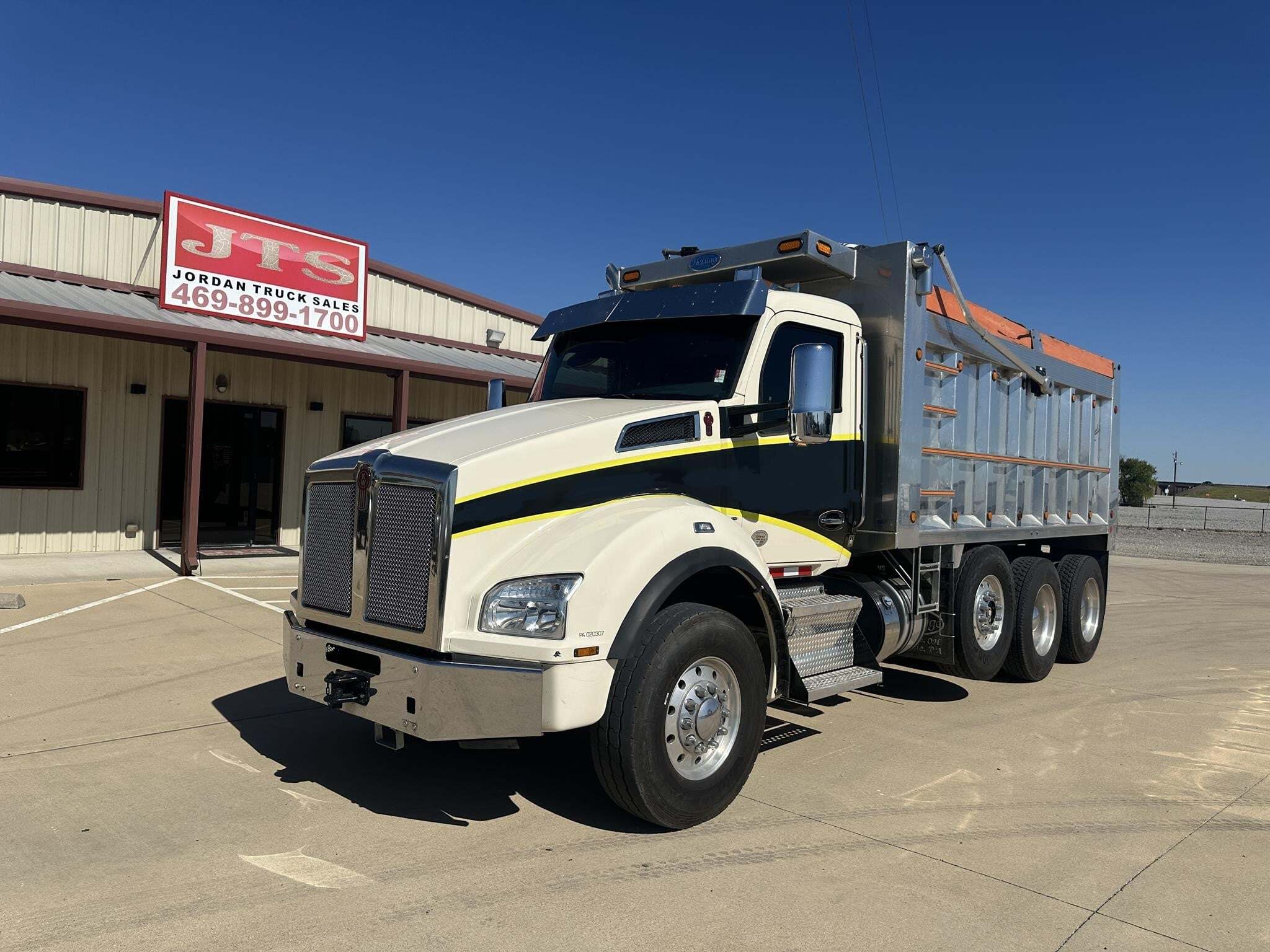 2020 KENWORTH T880 in Rhome, TX