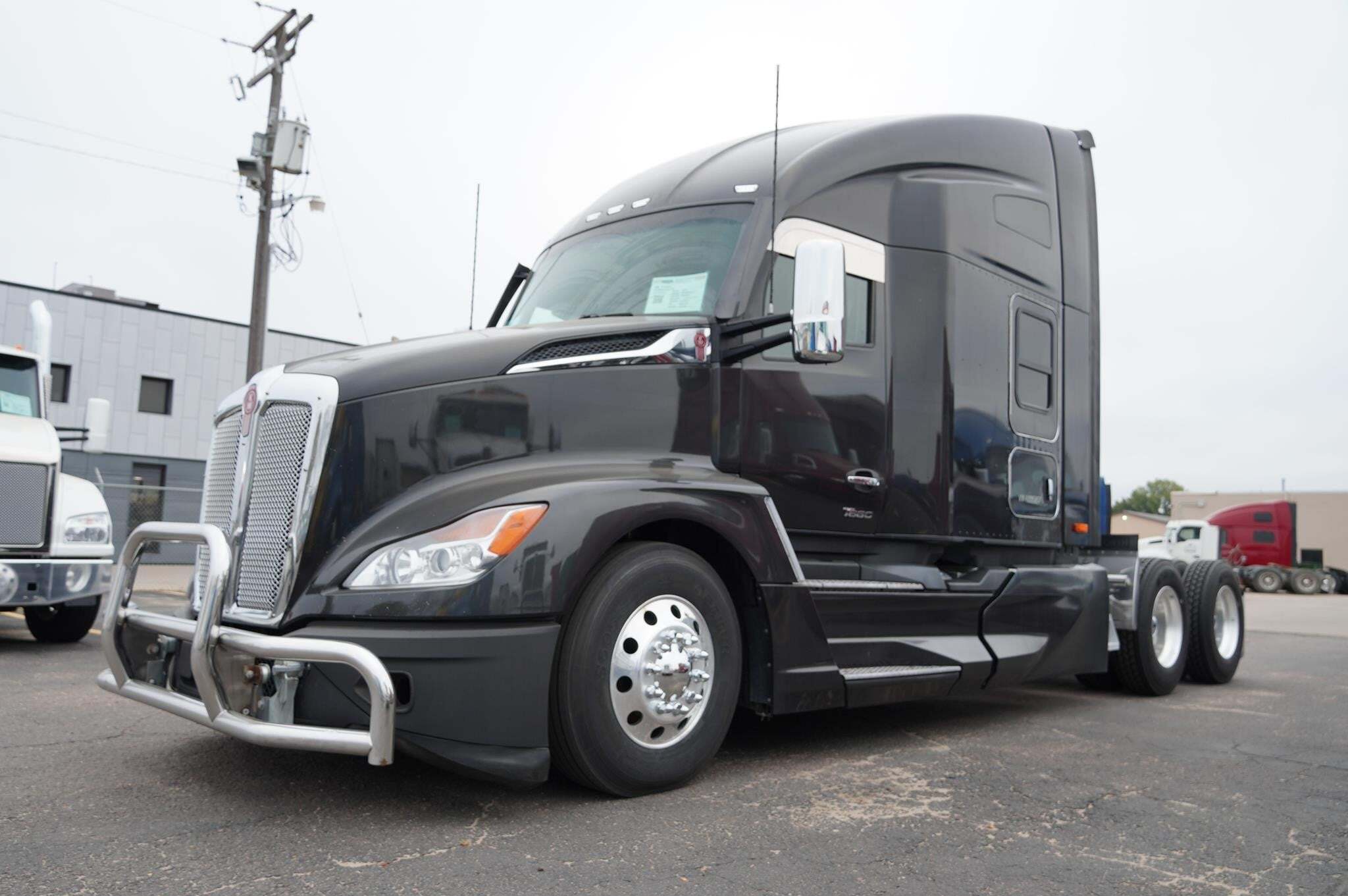 2023 KENWORTH T680 in Sioux Falls, SD