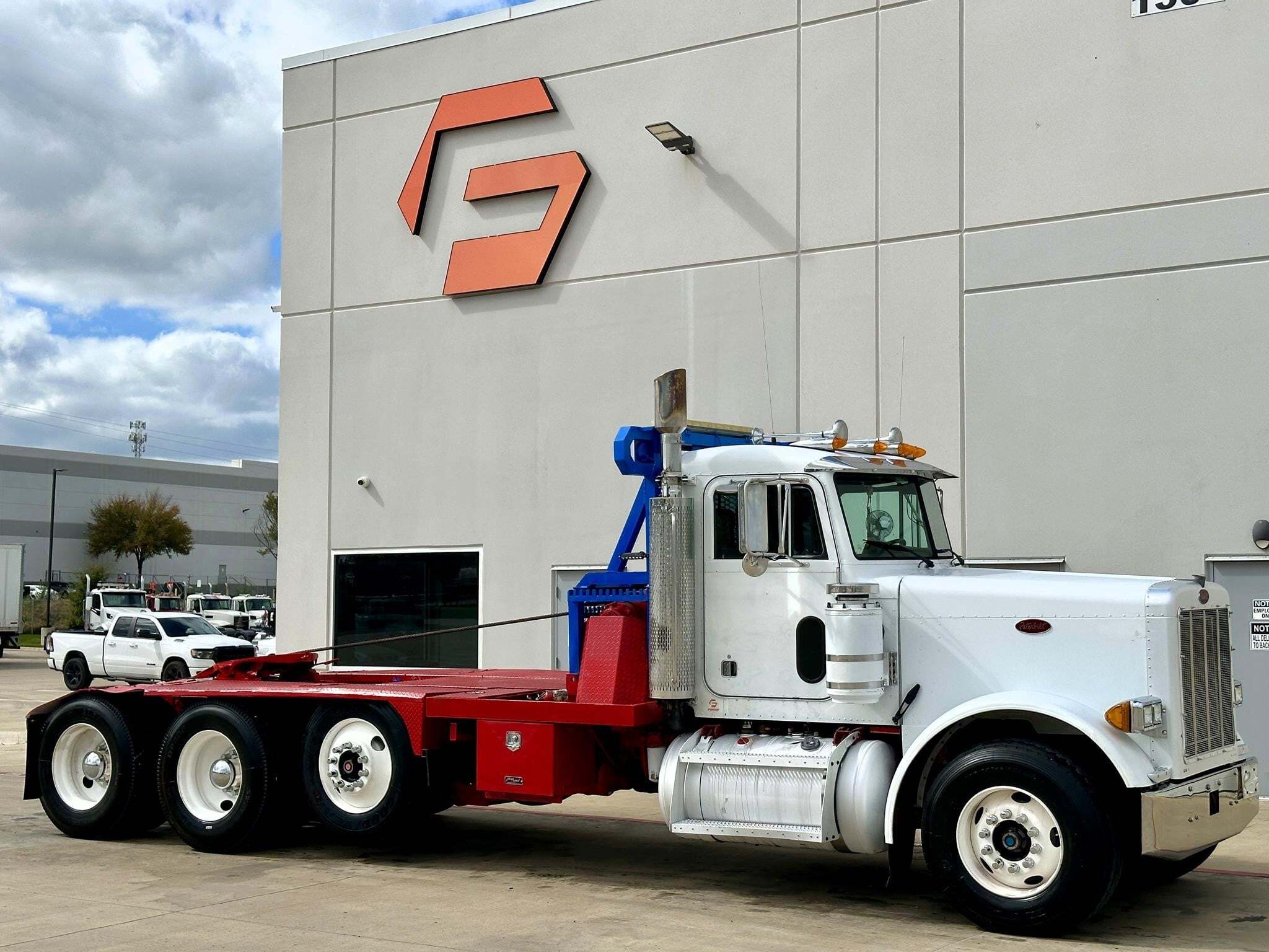 1998 PETERBILT 379 in Hutchins, TX