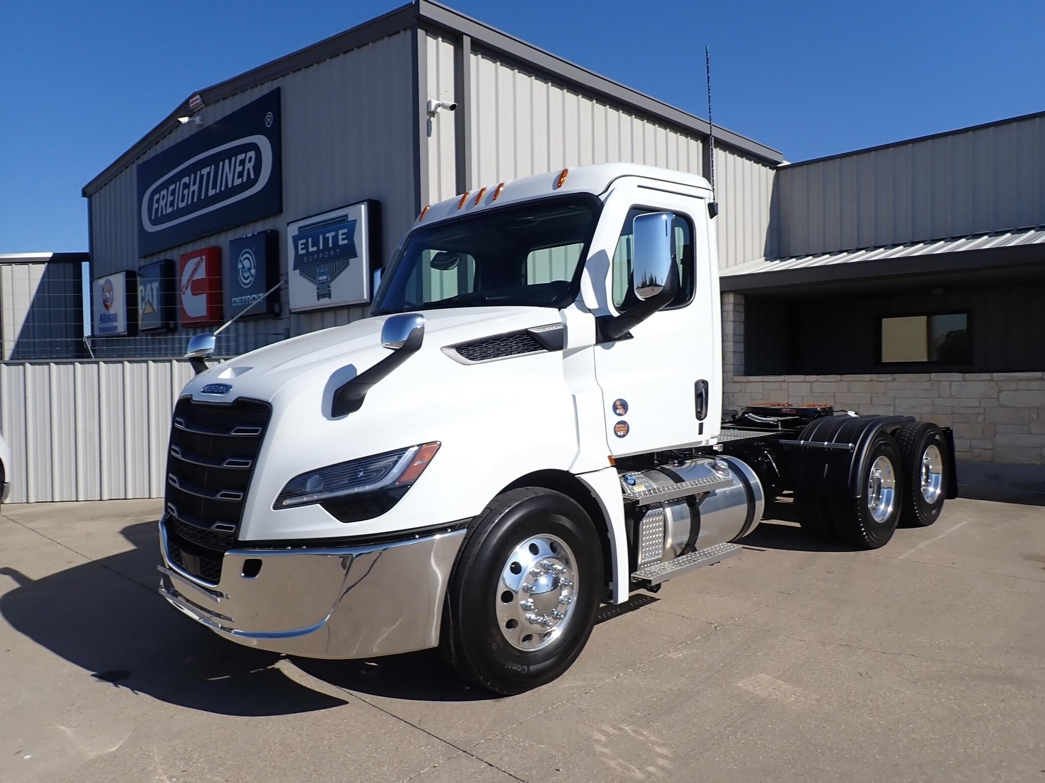 2027 FREIGHTLINER PJ126DC in Temple, TX