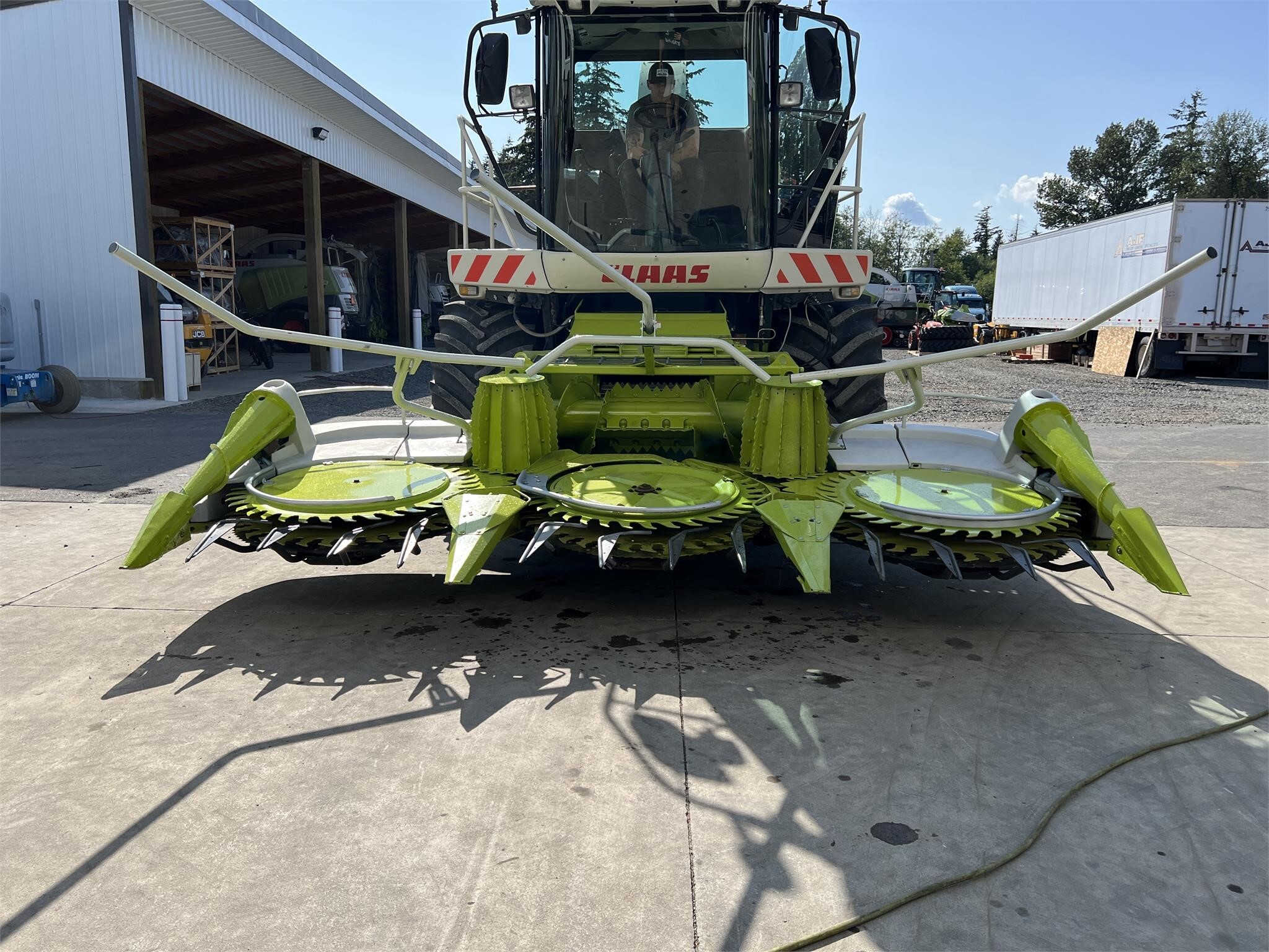 2005 CLAAS RU450 XTRA in Lynden, WA