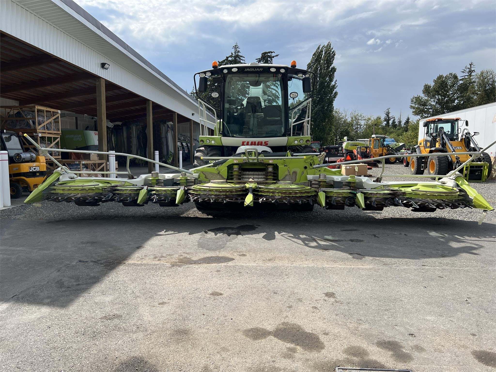 2017 CLAAS ORBIS 900 in Lynden, WA
