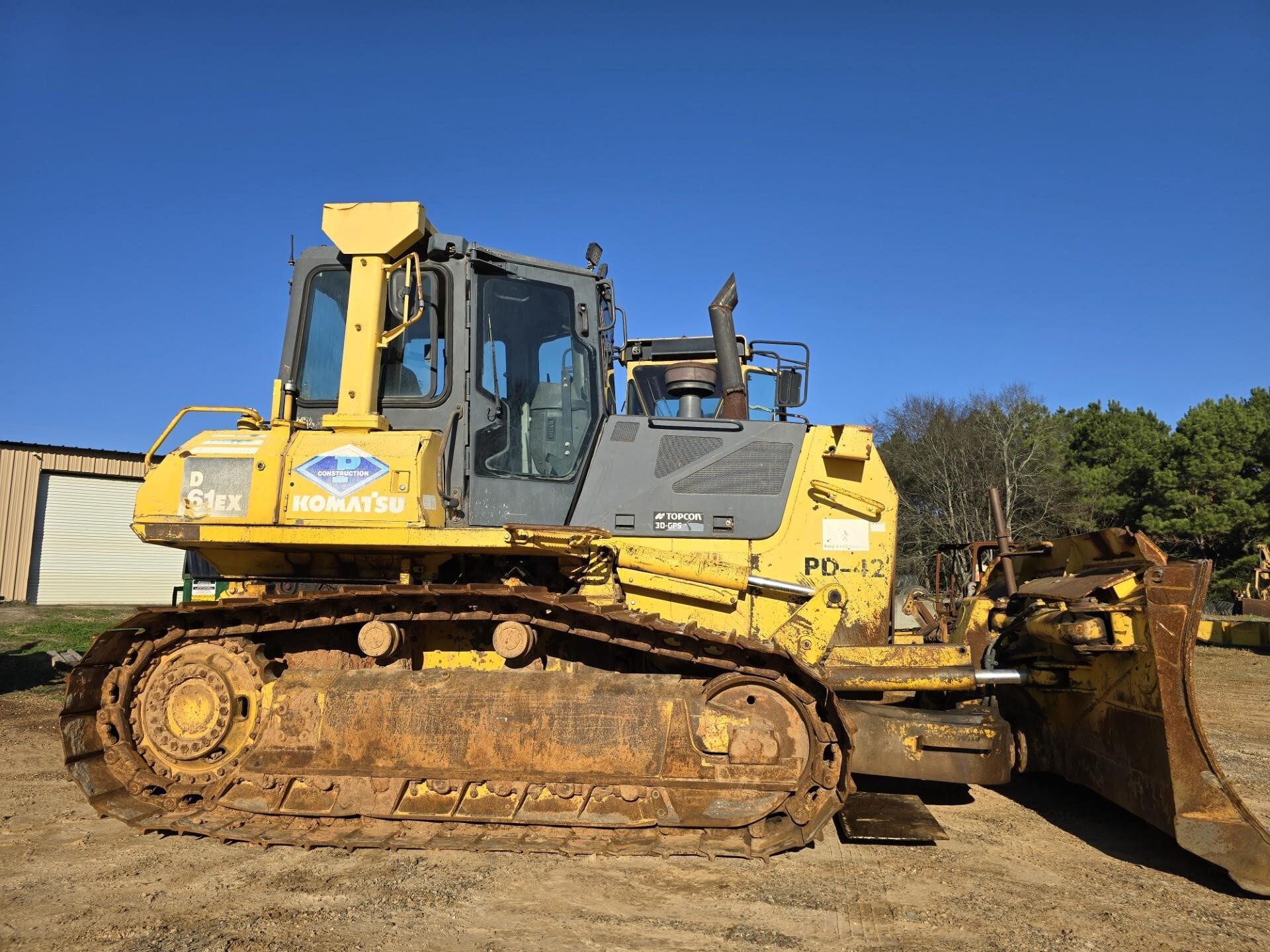 KOMATSU D61EX-15E0 in Hughes Springs, TX