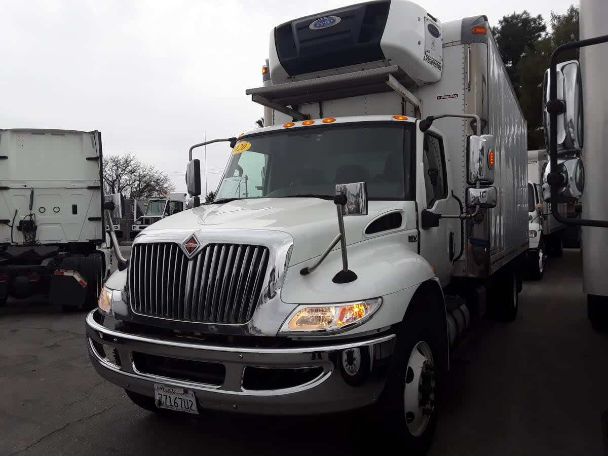 2020 INTERNATIONAL MV607 (4X2) in Montebello, CA