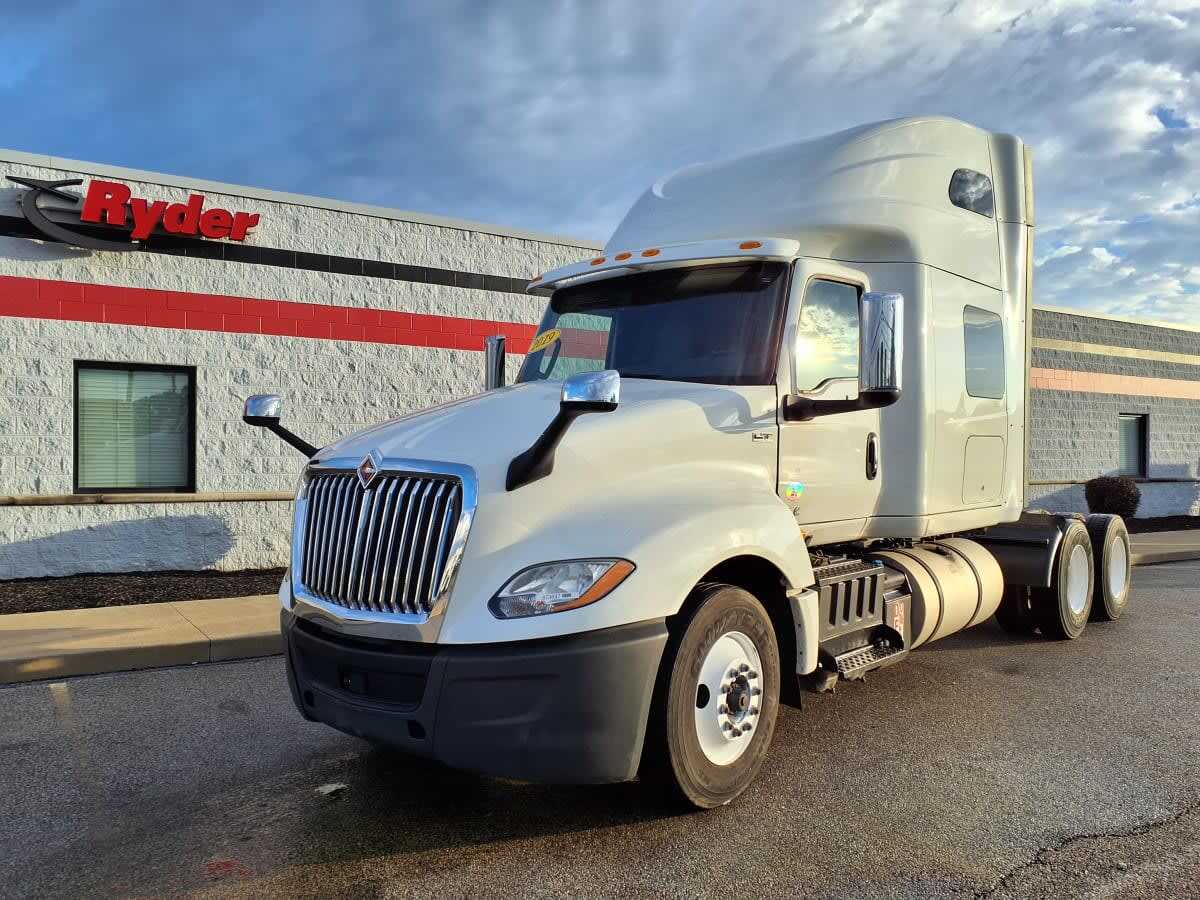 2019 INTERNATIONAL LT625 SLPR CAB in Cleveland, OH