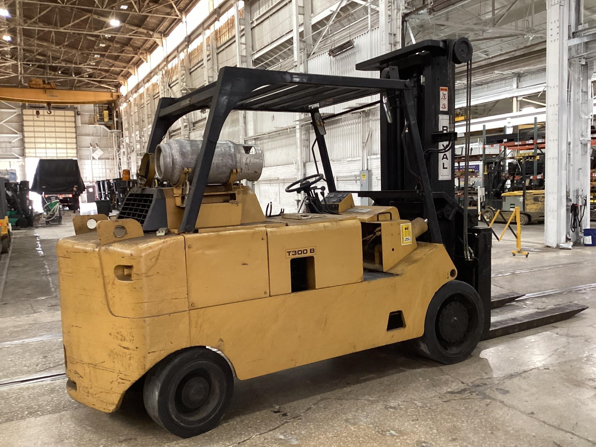 1992 ROYAL T300B in Bedford Park, IL