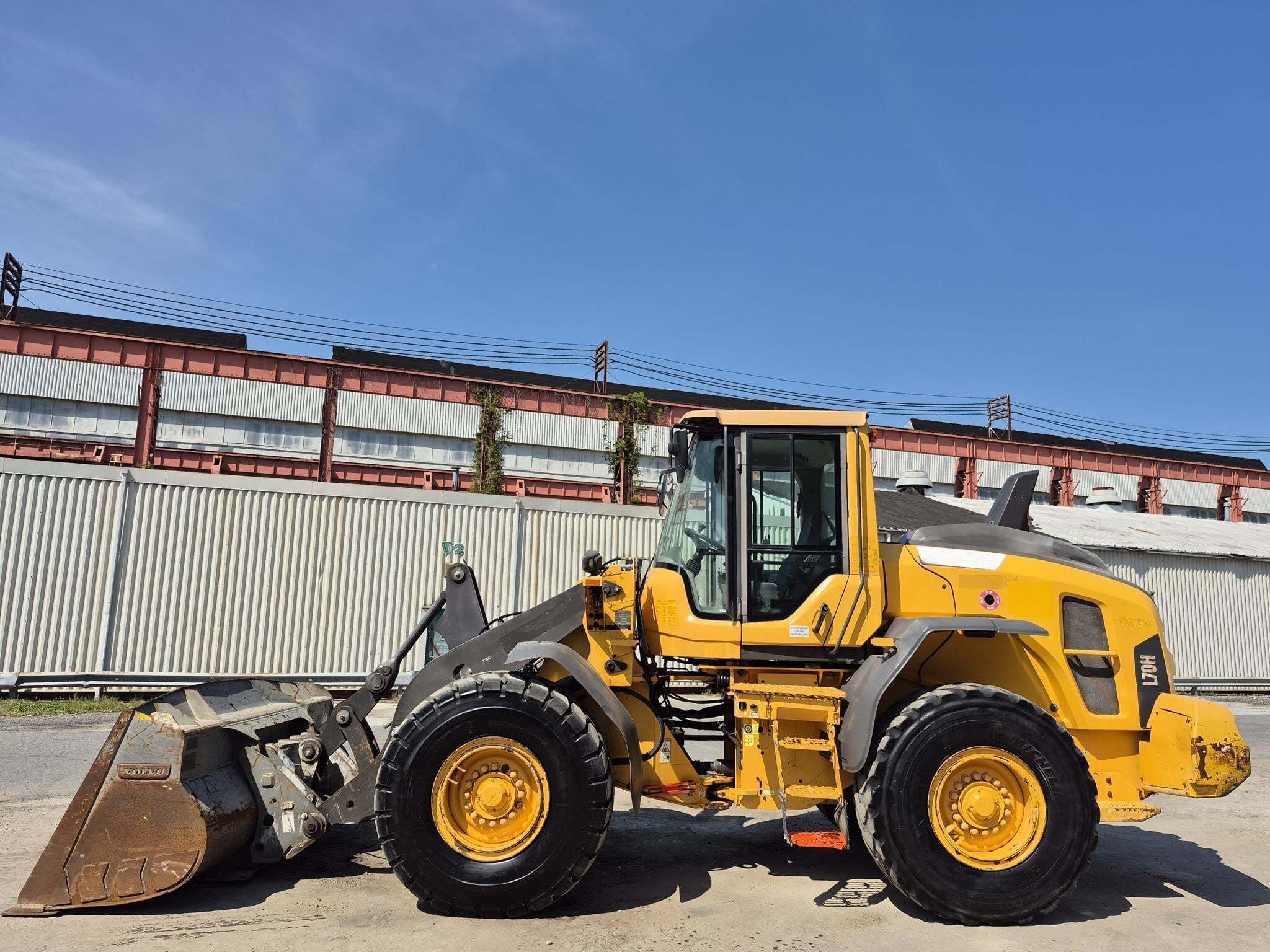 2018 VOLVO L70H in Essington, PA