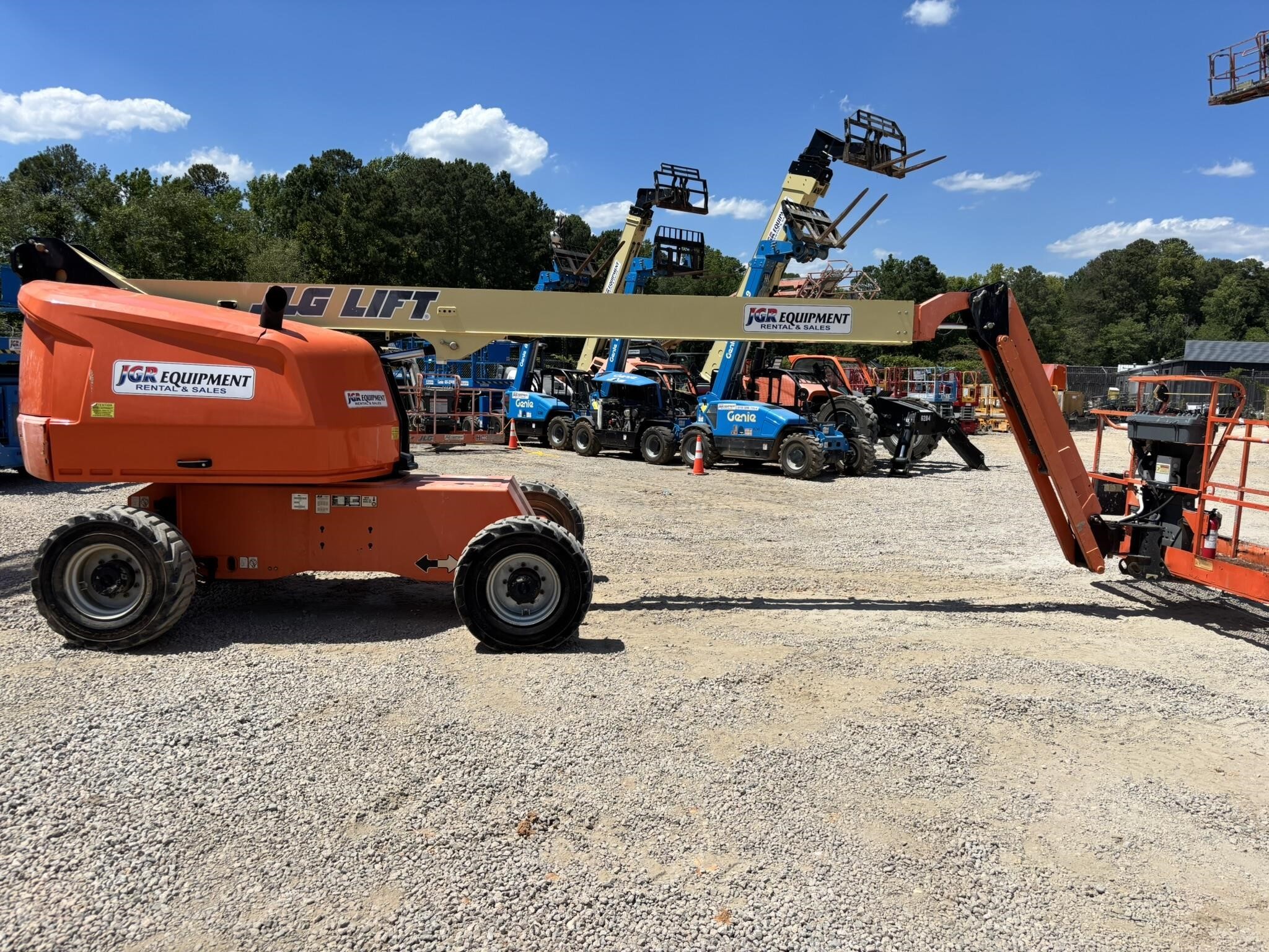 2017 JLG 460SJ in Raleigh, NC
