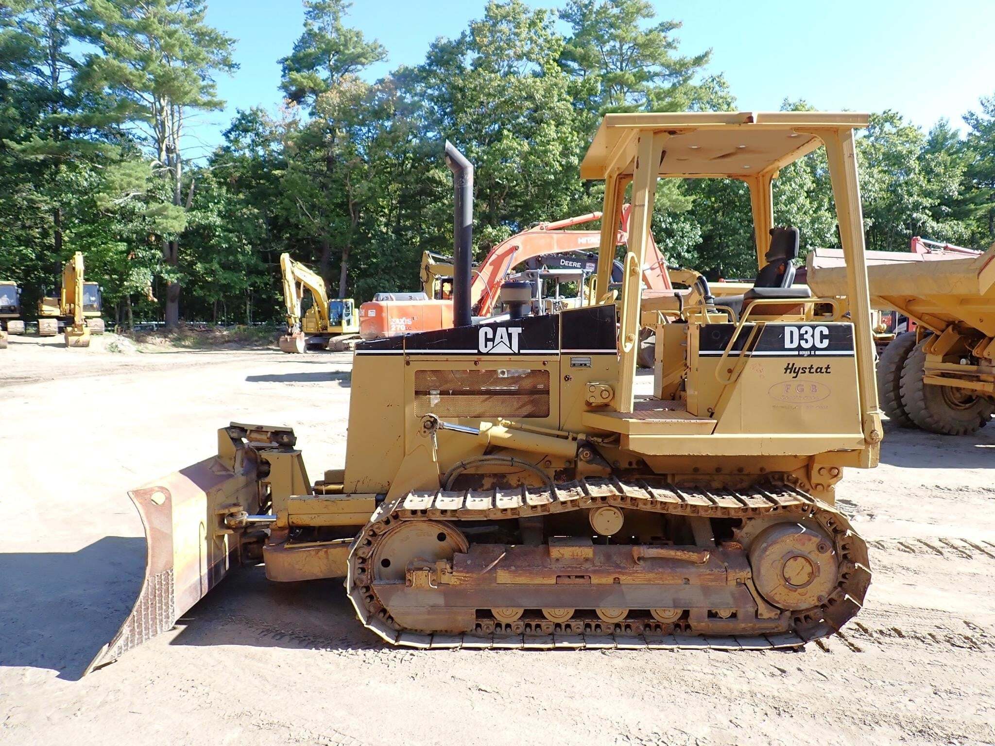 1998 CATERPILLAR D3C III in Phillipston, MA