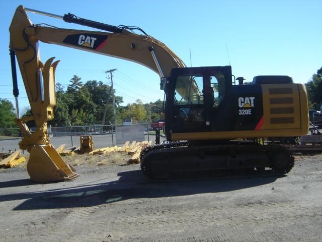 2014 CATERPILLAR 320E in Milford, MA