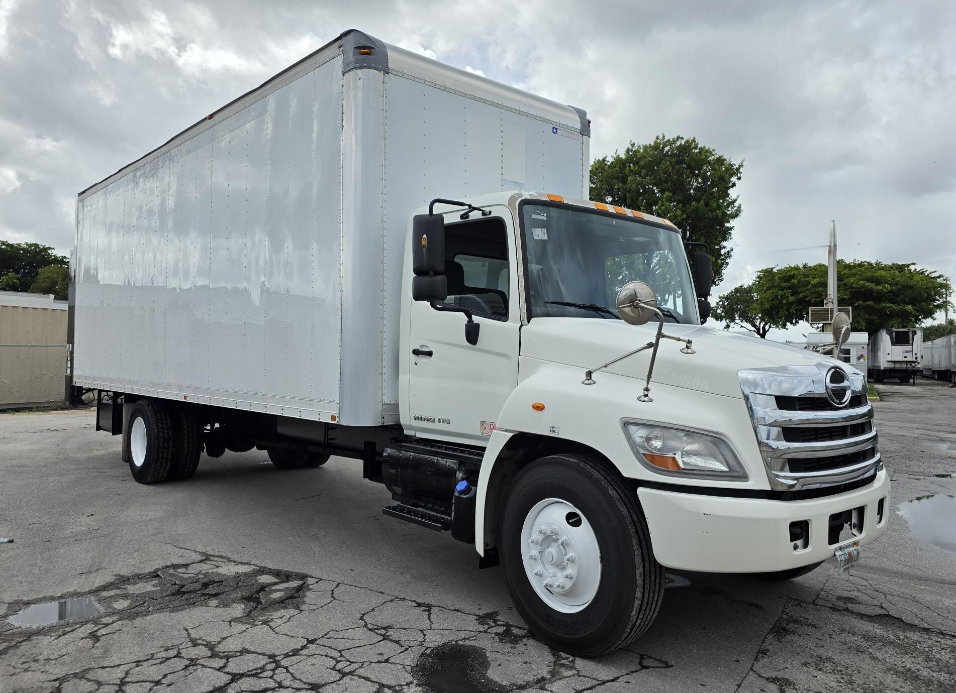 2015 HINO 338 in Philadelphia, PA
