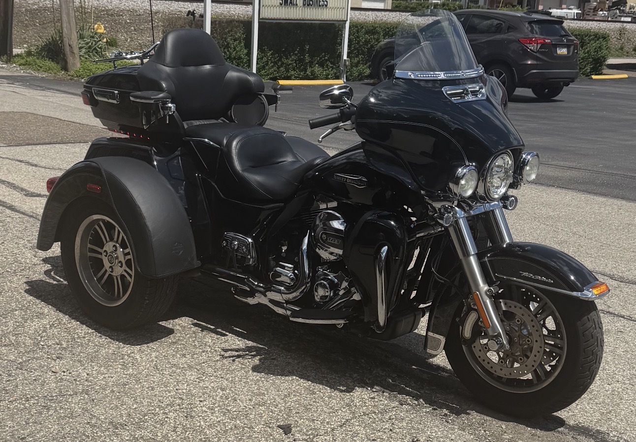 2014 Harley-Davidson TRI GLIDE ULTRA CLASSIC ULTRA CLASSIC in Finleyville, PA