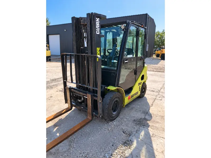CLARK S25D