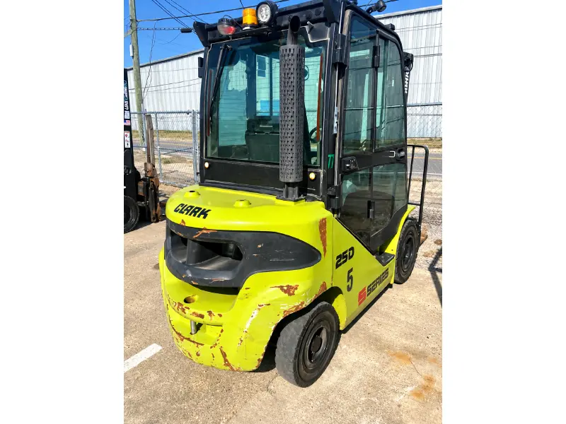 CLARK S25D