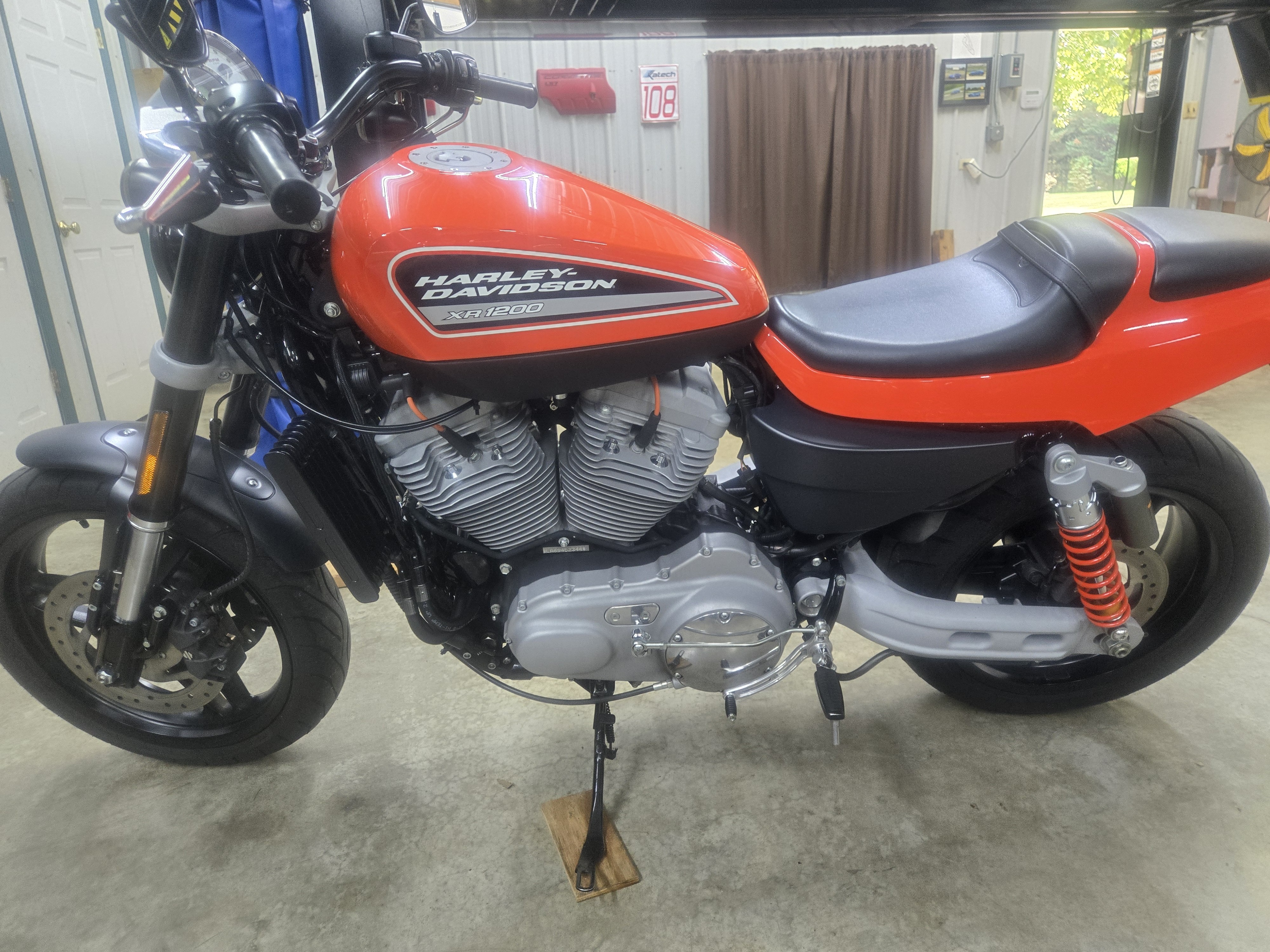 2009 Harley-Davidson SPORTSTER XR1200 in queenstown MD