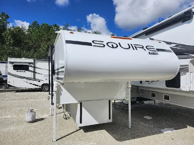 2027 LANCE SQUIRE SQ610