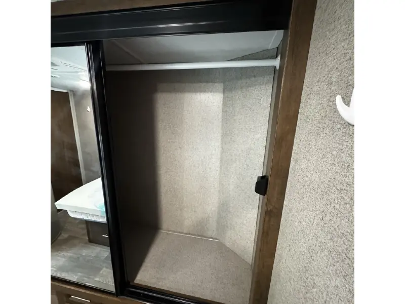 2020 FOREST RIVER FLAGSTAFF SUPER LITE 26FKBS