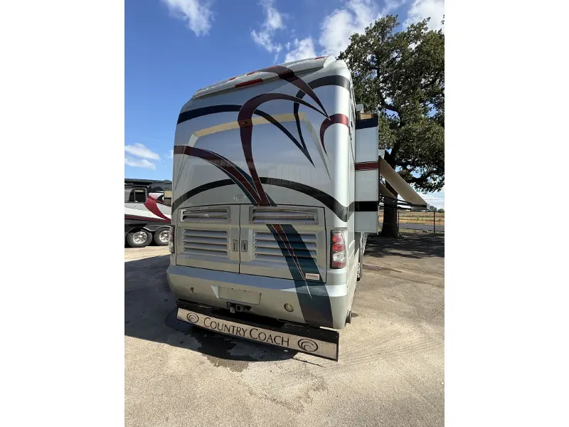 2005 COUNTRY COACH