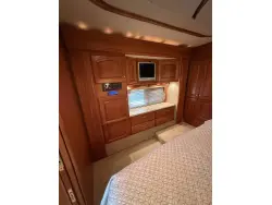 2005 COUNTRY COACH MAGNA 630 45 REMBRANDT