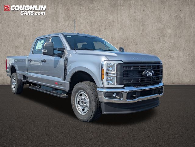 2027 FORD F350 in Pataskala, OH
