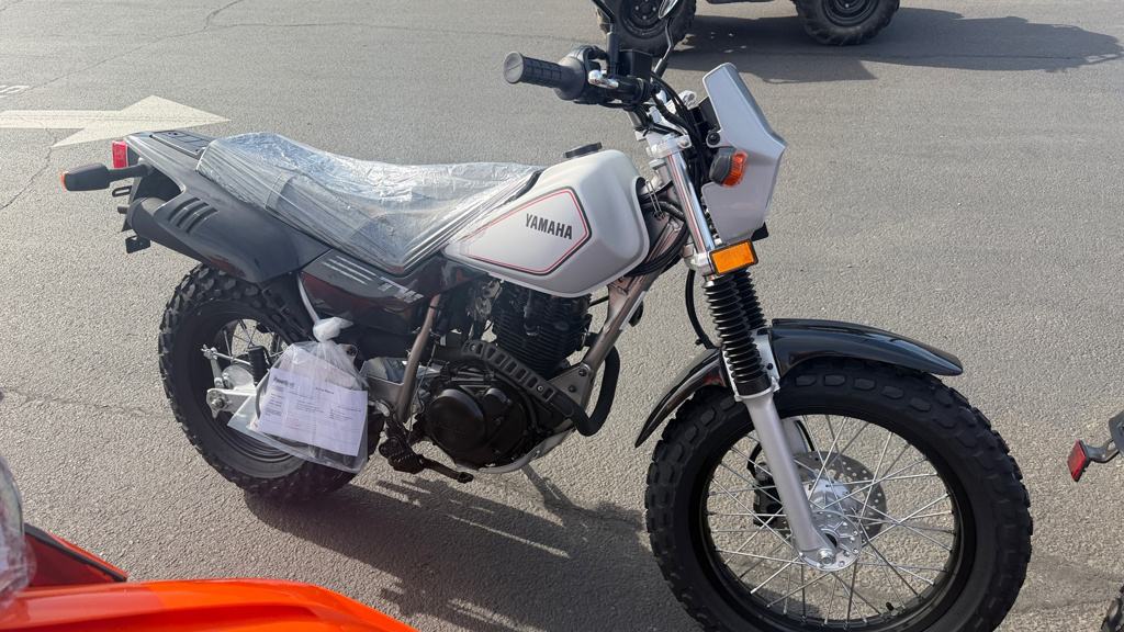 2027 Yamaha TW 200 200 in Sublimity, OR