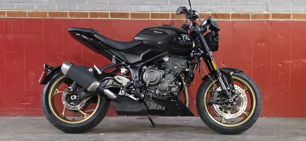 2027 Triumph Trident 800 Jet Black 800 in Denver, CO