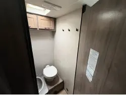 2020 Winnebago 328R Minnie Winnie