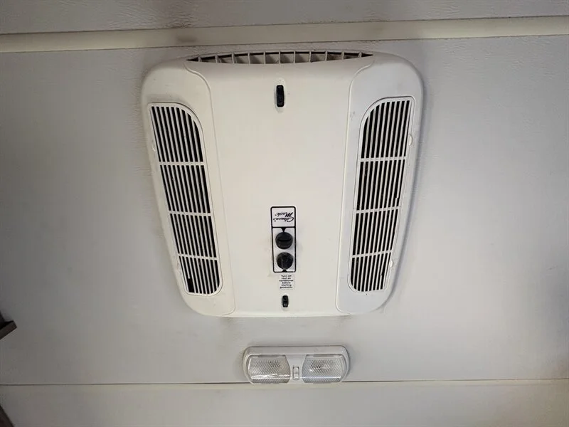 2020 Winnebago 328R Minnie Winnie