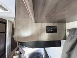 2020 Winnebago 328R Minnie Winnie