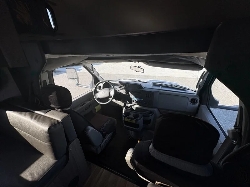 2020 Winnebago 328R Minnie Winnie