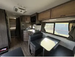 2020 Winnebago 328R Minnie Winnie