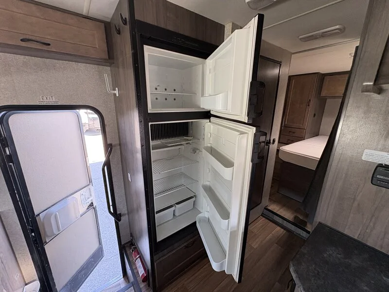 2020 Winnebago 328R Minnie Winnie