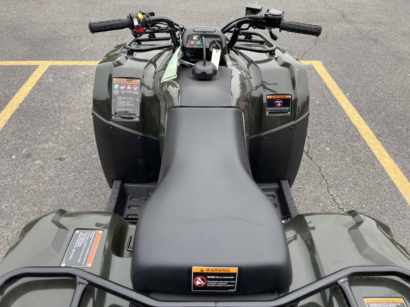 A photo of this 2026 Honda FOURTRAX RECON BASE