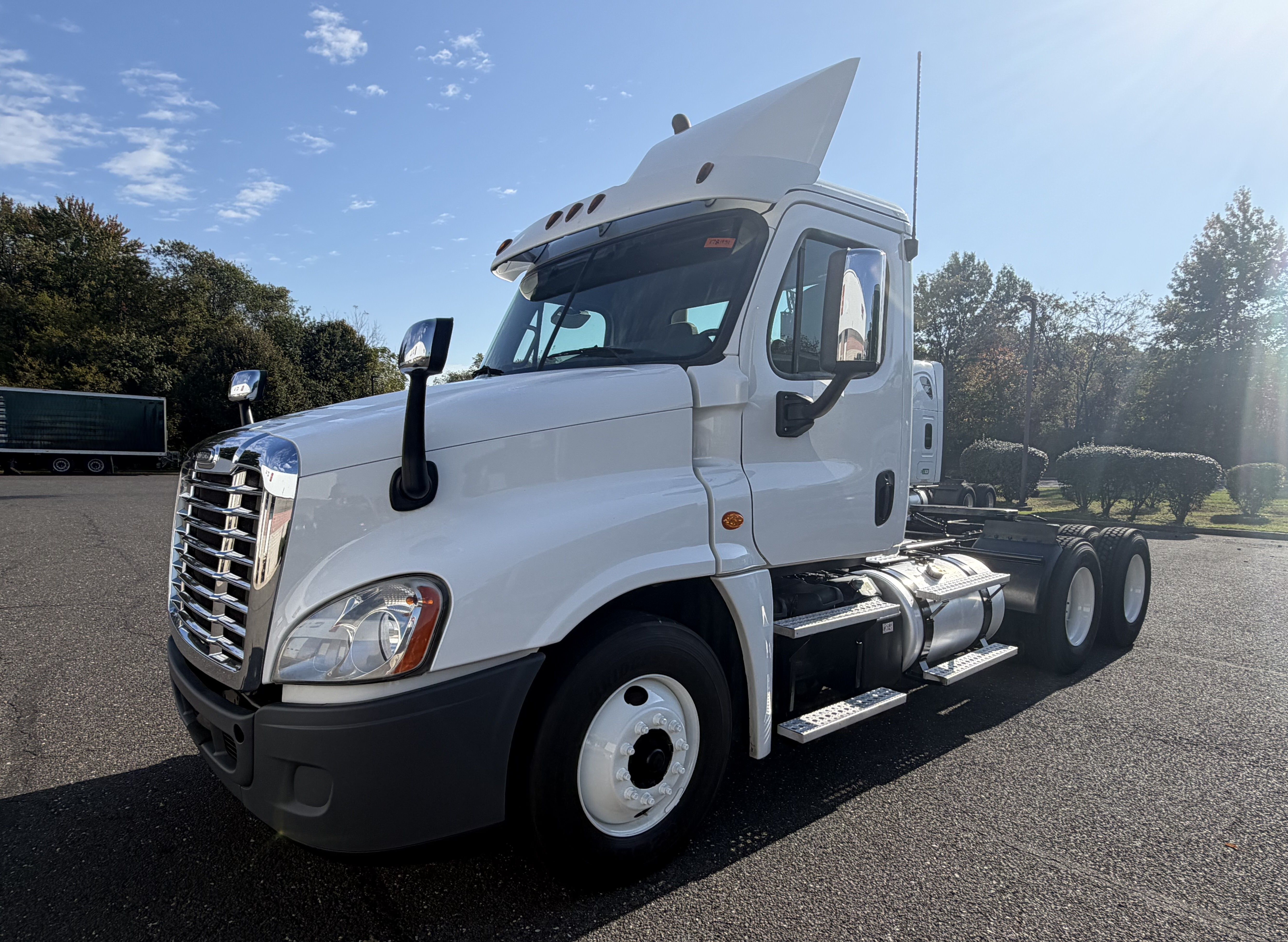 2017 FREIGHTLINER CASCADIA 125 in Philadelphia, PA