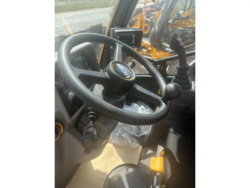 2025 JCB TM320 Agri