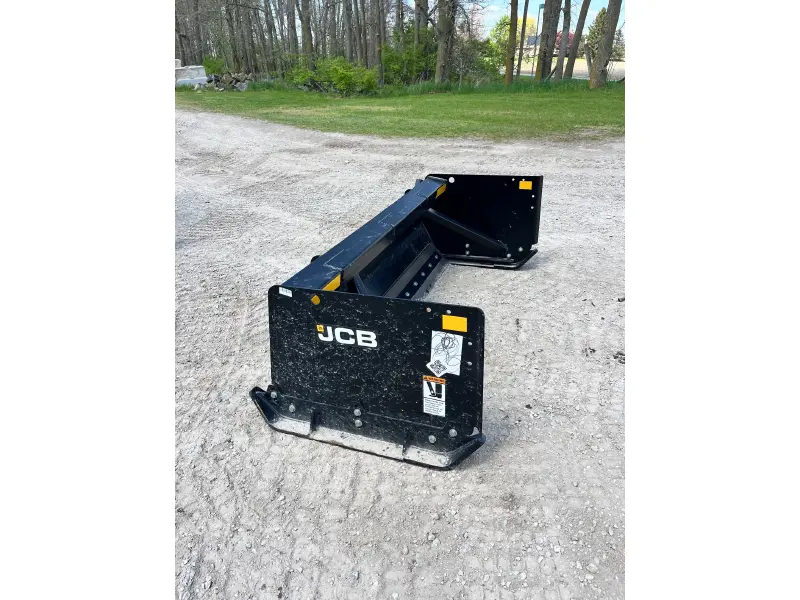 2024 JCB 333/X6486