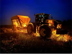 2017 JCB 8290