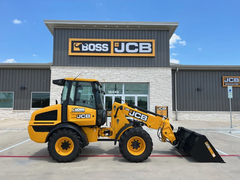2025 JCB TM220