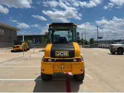 2025 JCB TM220