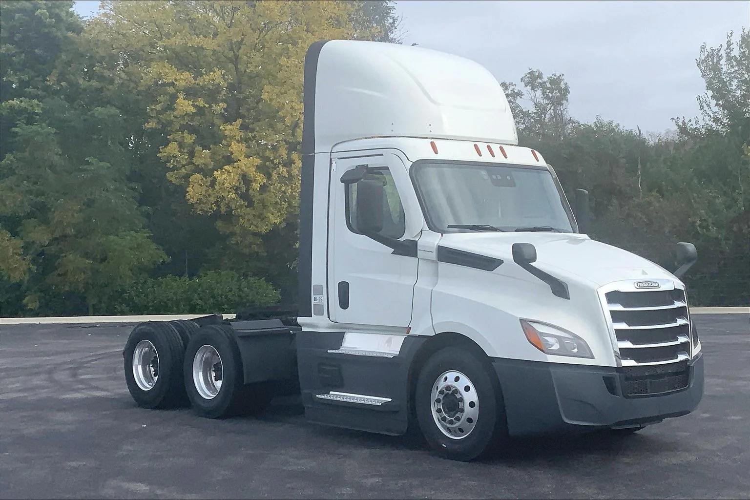 2022 FREIGHTLINER CASCADIA 126 in Joliet, IL
