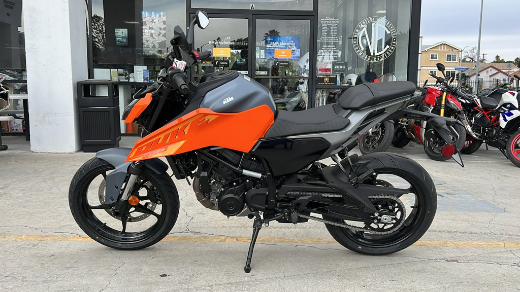 2024 KTM 250 DUKE 250 in Alhambra, CA