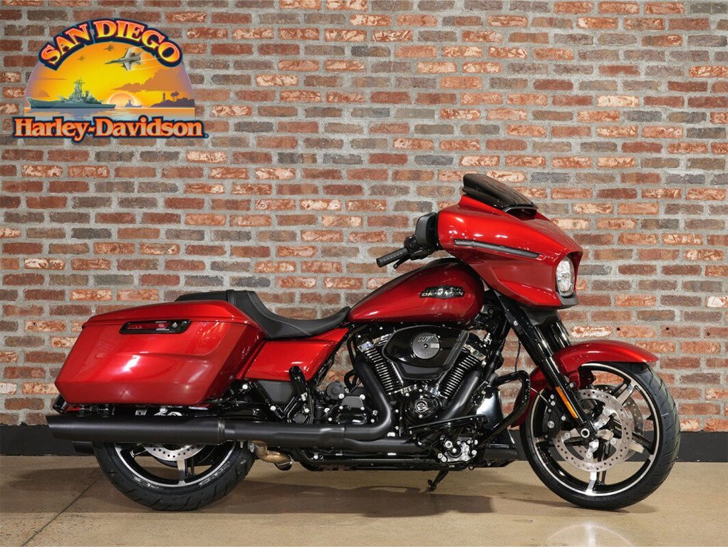 2025 Harley-Davidson Street Glide Brilliant Red Black Finish BASE in San Diego, CA